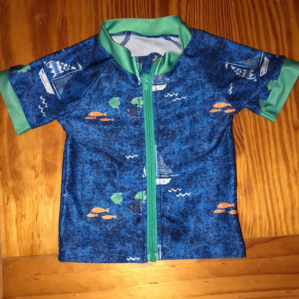 Swim zip rash guard swim top!